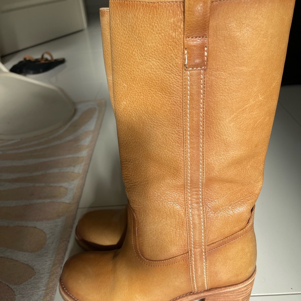Women's size 8 Leather Boots - Picture 7 of 9
